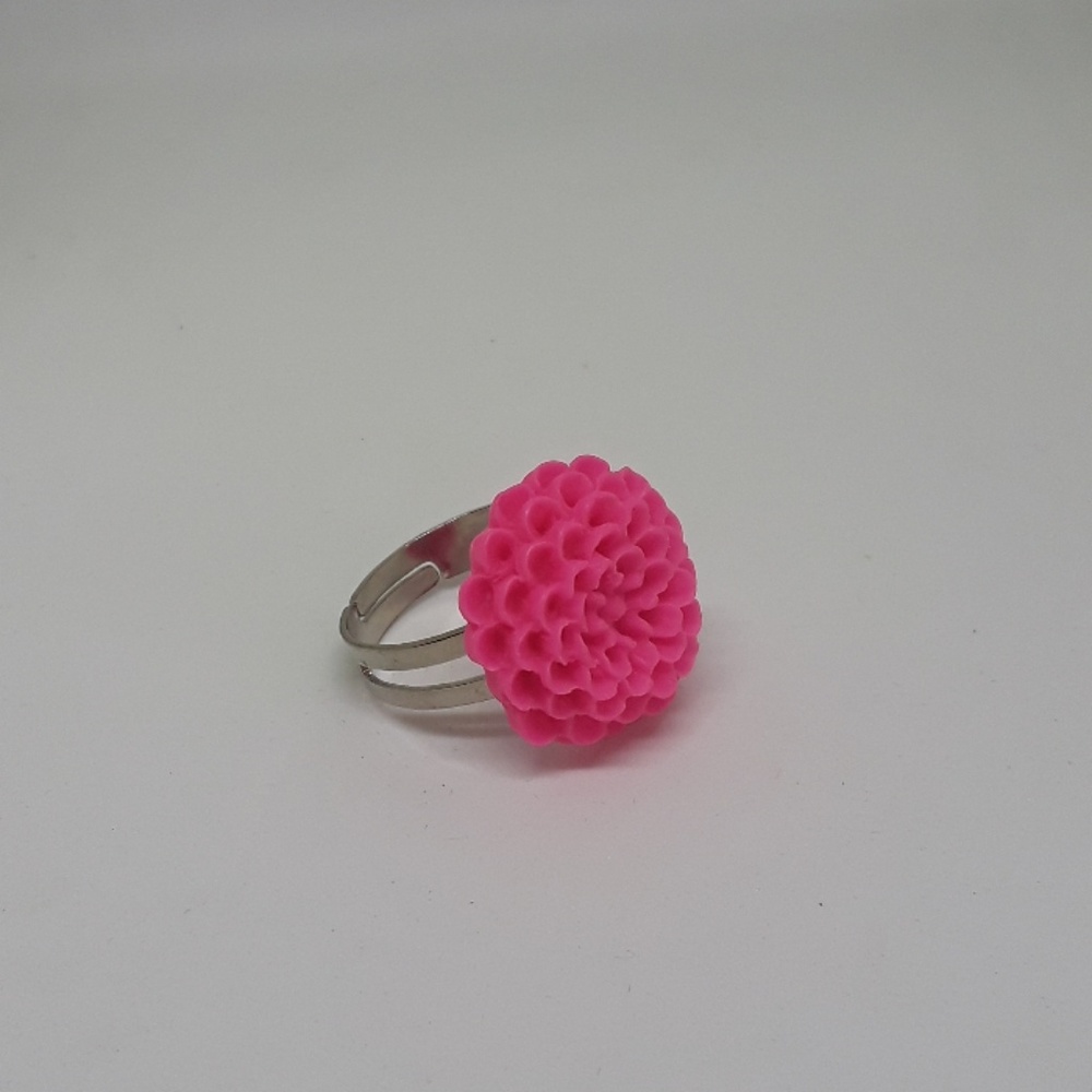 Pink flower ring - Picture 2 of 2